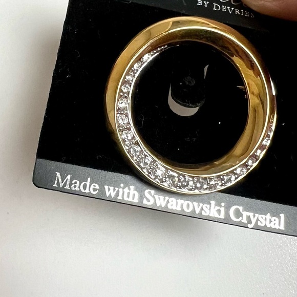 NWT ANNALEECE BY DEVRIES Swarovski Circle brooches. - Picture 3 of 5